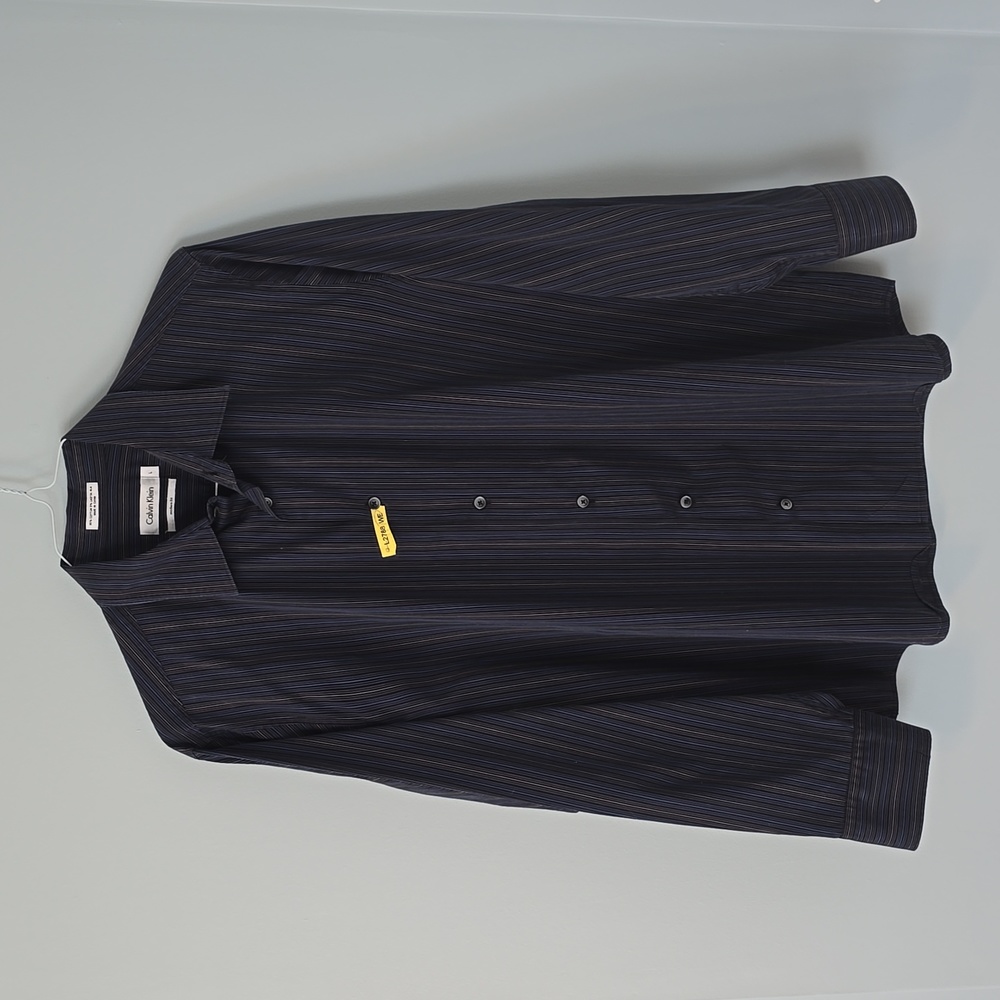 Calvin Klein Modern Fit Button Up Collared Shirt